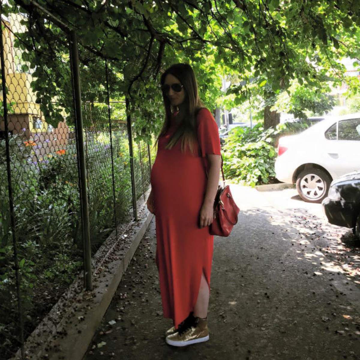 Adela Popescu, o proaspătă mămică extrem de sexy: "Este unul dintre avantajele naşterii naturale"