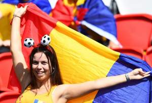 FOTO / „Tricolori”, lăsaţi gluma, ele sunt spuma! Chiricheş şi compania sunt în pericol! La Lyon, fanele Albaniei le vor lua ochii băieţilor lui Iordănescu!