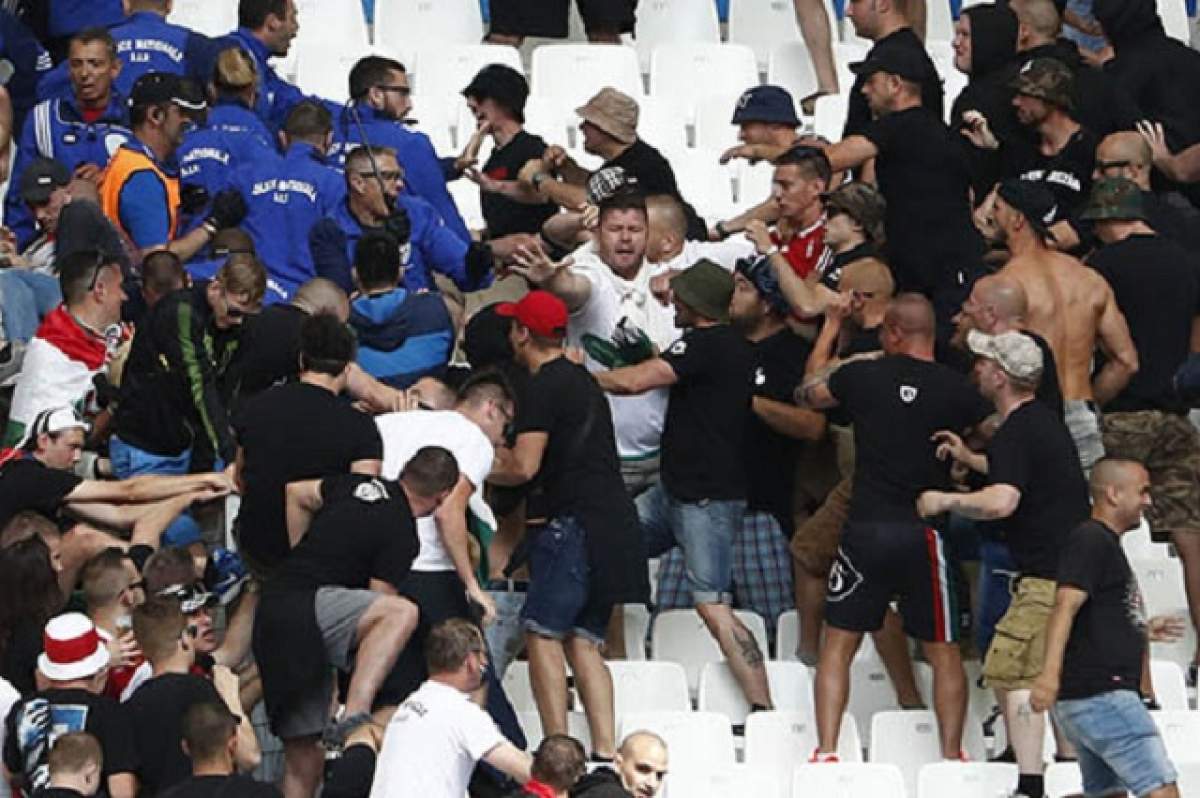 VIDEO / Ungaria, exclusă de la EURO 2016? Fanii maghiari au făcut prăpăd la Marsilia, pe „Velodrome”!