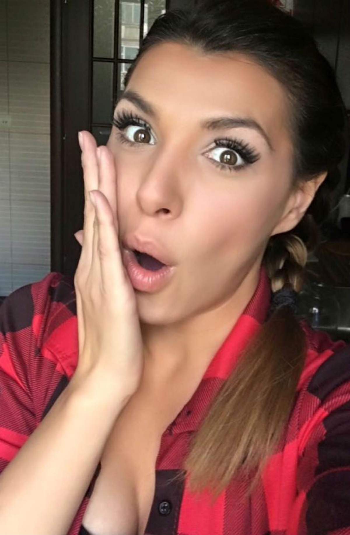 Sorana a fugit de caniculă la munte! Uite cum se relaxează cântăreaţa