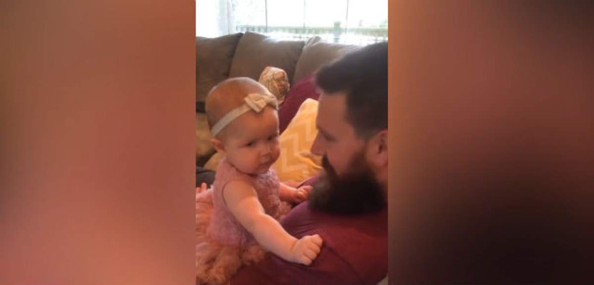 VIDEO & FOTO / Reacţia incredibilă a unei fetiţe care-şi vede pentru prima dată tatăl fără barbă