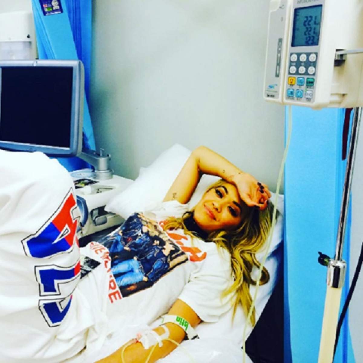 FOTO / Rita Ora, de urgenţă la spital! Imaginea care i-a speriat teribil pe fani