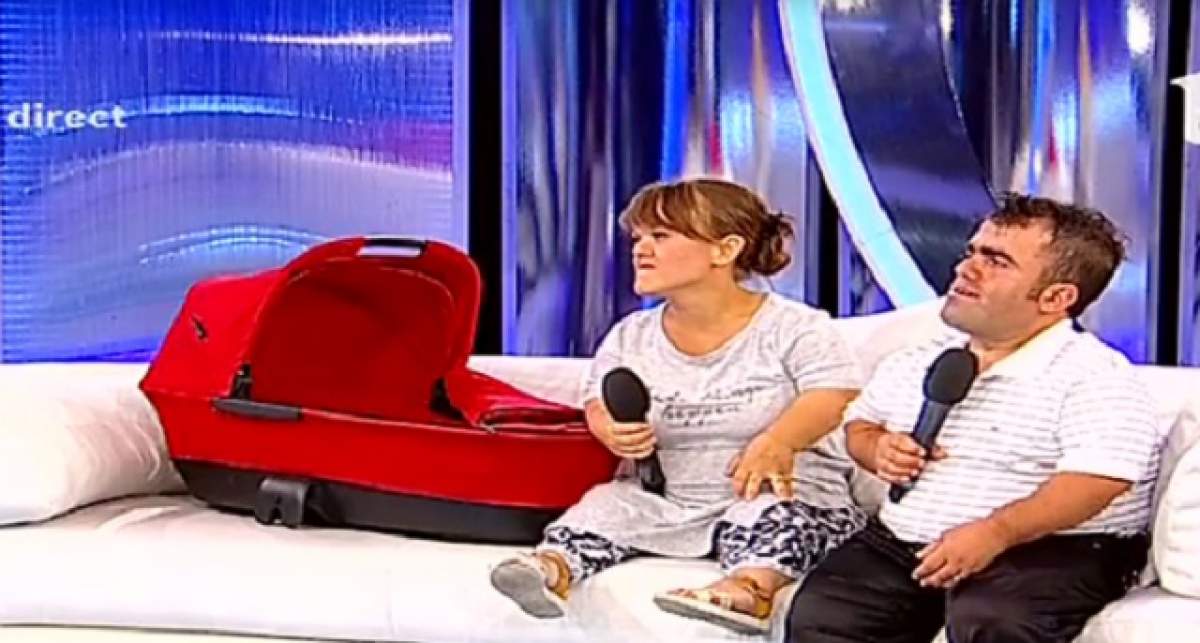De la spital, au ajuns la TV! Cel mai cunoscut cuplu de pitici din România şi-a externat fetiţa