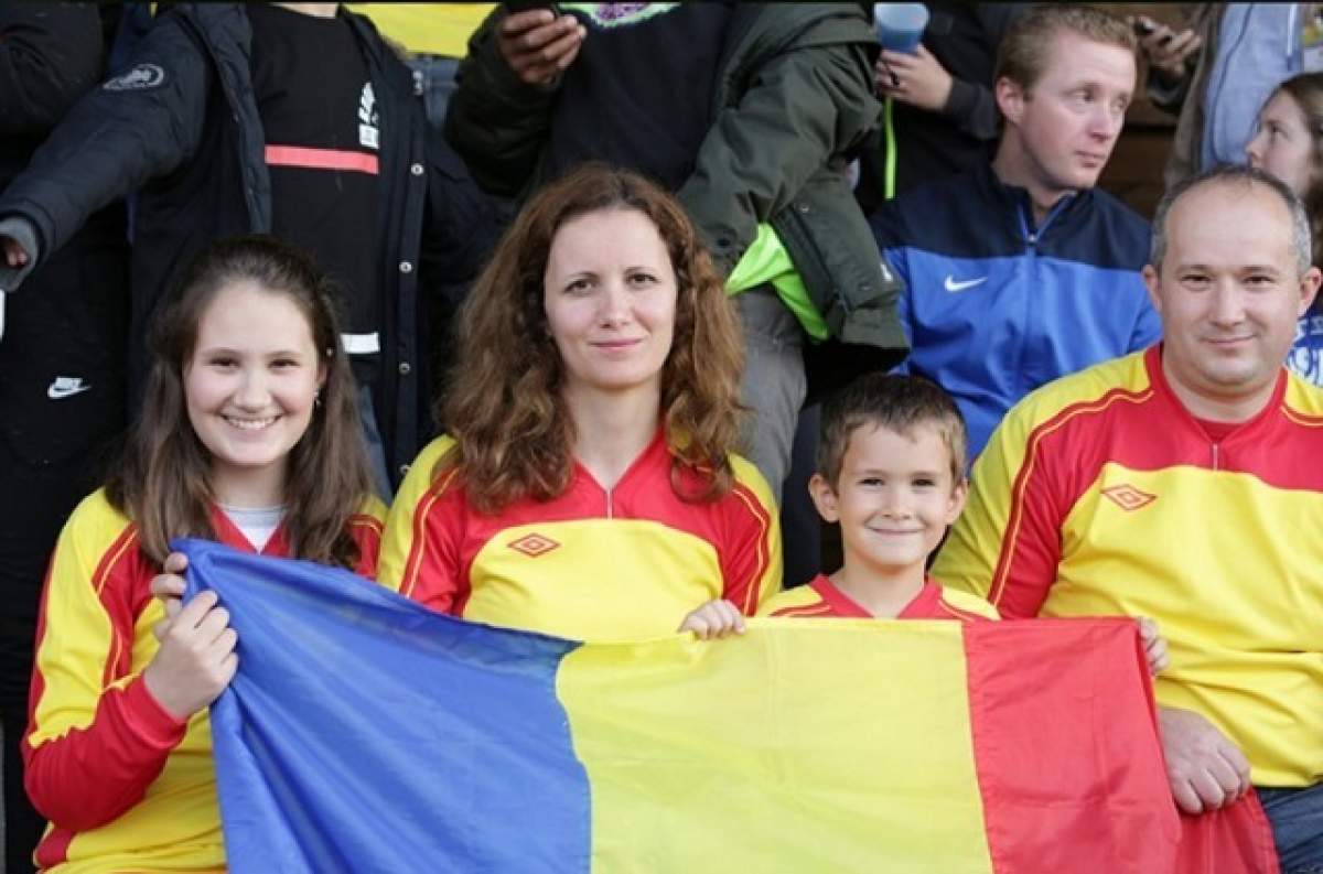 Nebunie la primul antenament al echipei naţionale pe pământ francez! Fanii români au făcut show!!!