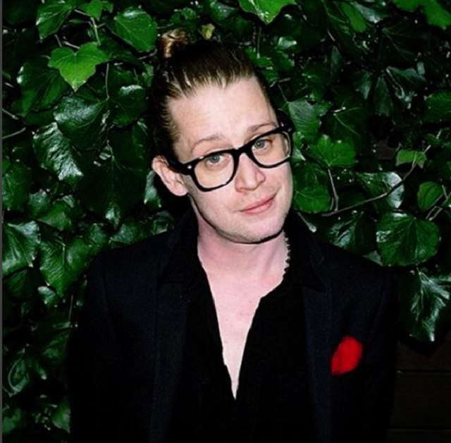 FOTO / Îţi mai aminteşti de Macaulay Culkin, starul din "Singur Acasă"? Celebrul actor a învins problemele cu drogurile şi e din nou şarmat!