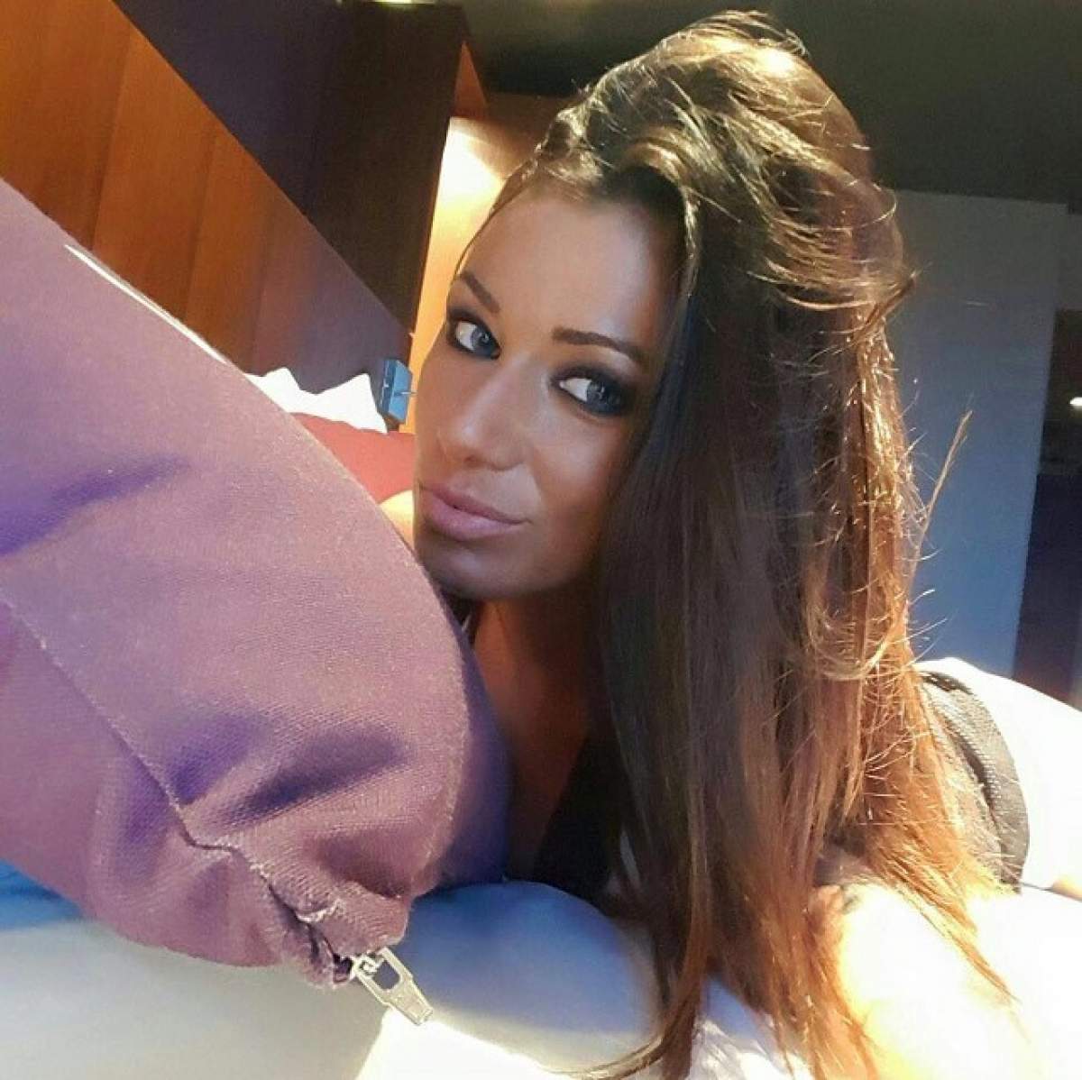 FOTO / Două bombe sexy! Anda Adam și Roxana Vancea, în ipostaze incendiare