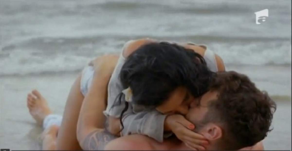 VIDEO / Au dat frâu liber pasiunii! Tomiţă de la "Insula Iubirii"  a făcut prima "victimă"! Cu cine s-a sărutat!