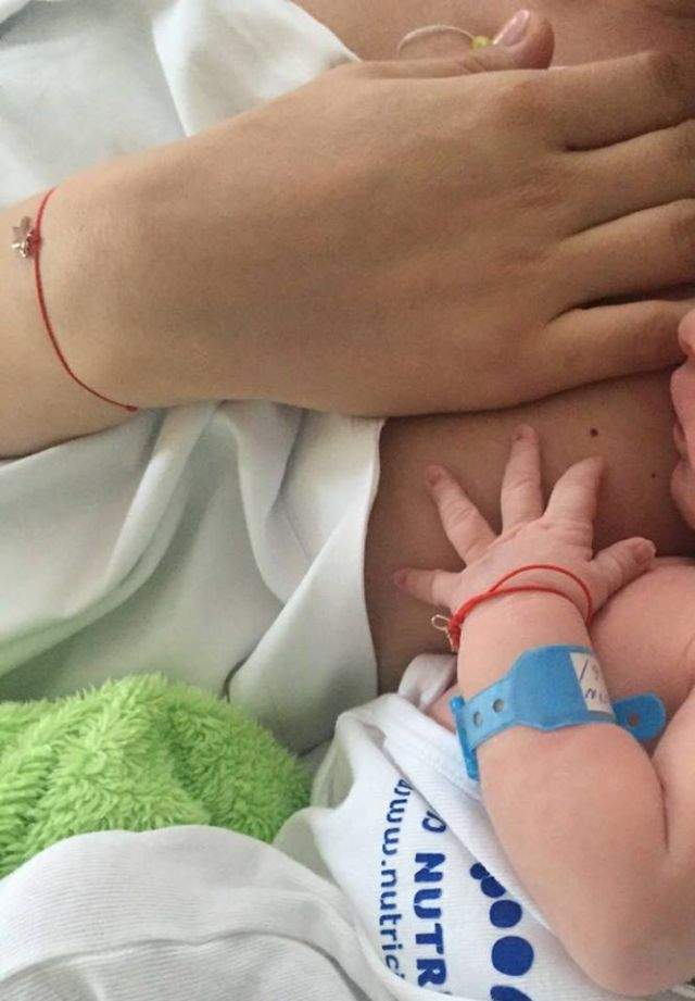 INCREDIBIL! Puţine gravide din showbiz au mai făcut asta. Valentina Pelinel rupe barierele, la câteva ore după ce a născut: "Mă pregătesc să..."