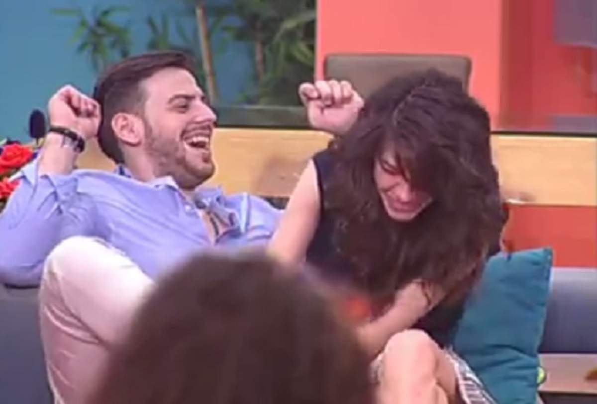 FOTO & VIDEO / Adriana şi Valentin de la "Mireasă pentru fiul meu" au vorbit despre sex oral şi au trecut la fapte! Imaginile compromiţătoare de pe canapea