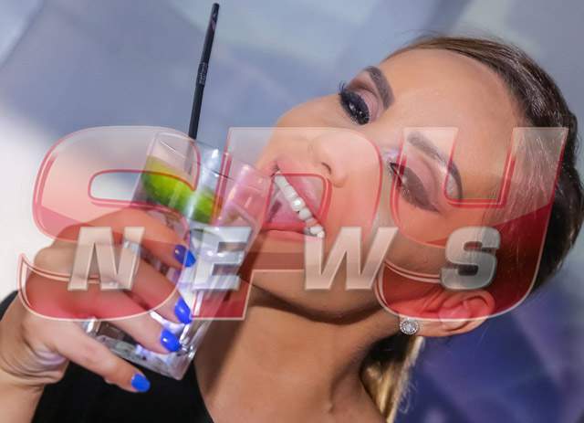 Abia a fost externată, că și-a și făcut de cap! De pe patul de spital, direct în club! Imaginile DEZMĂȚULUI unei blonde celebre