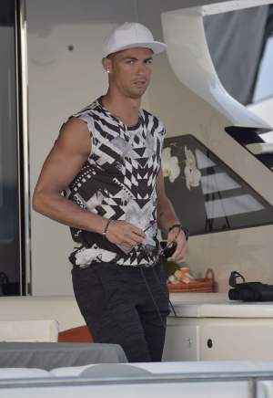 FOTO / Nimeni nu şi-ar fi închipuit aşa ceva! Ultima aroganţă făcută de Cristiano Ronaldo! Imagini FABULOASE!