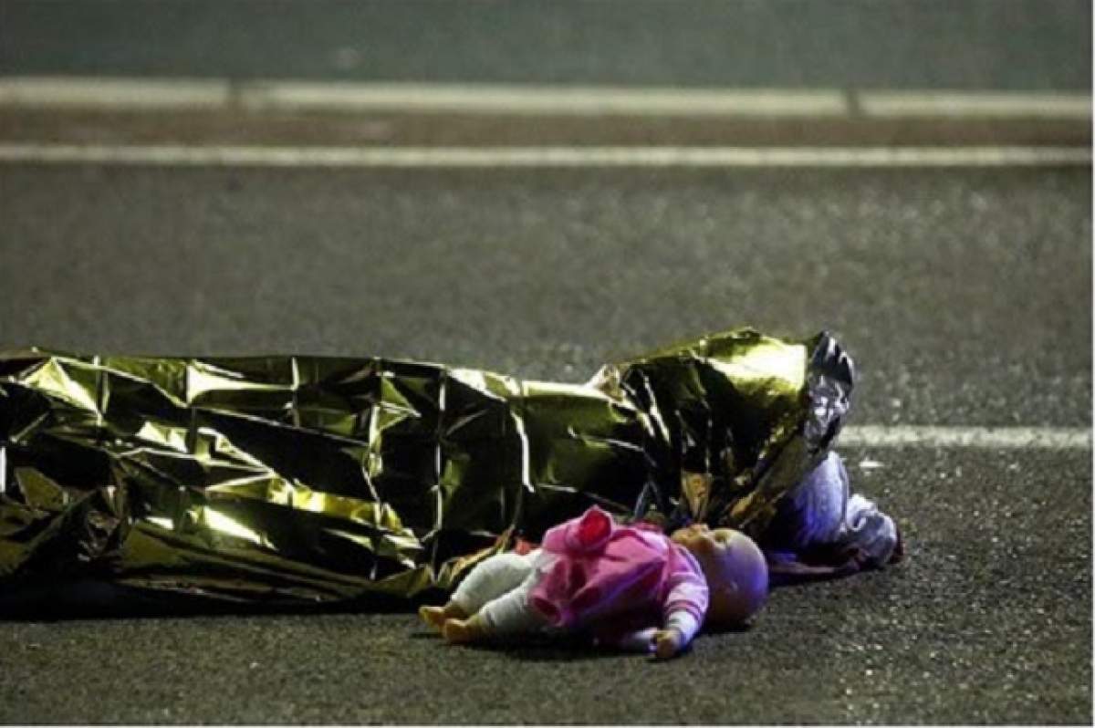 FOTO / Cea mai sfâşietoare imagine după masacrul de la Nisa