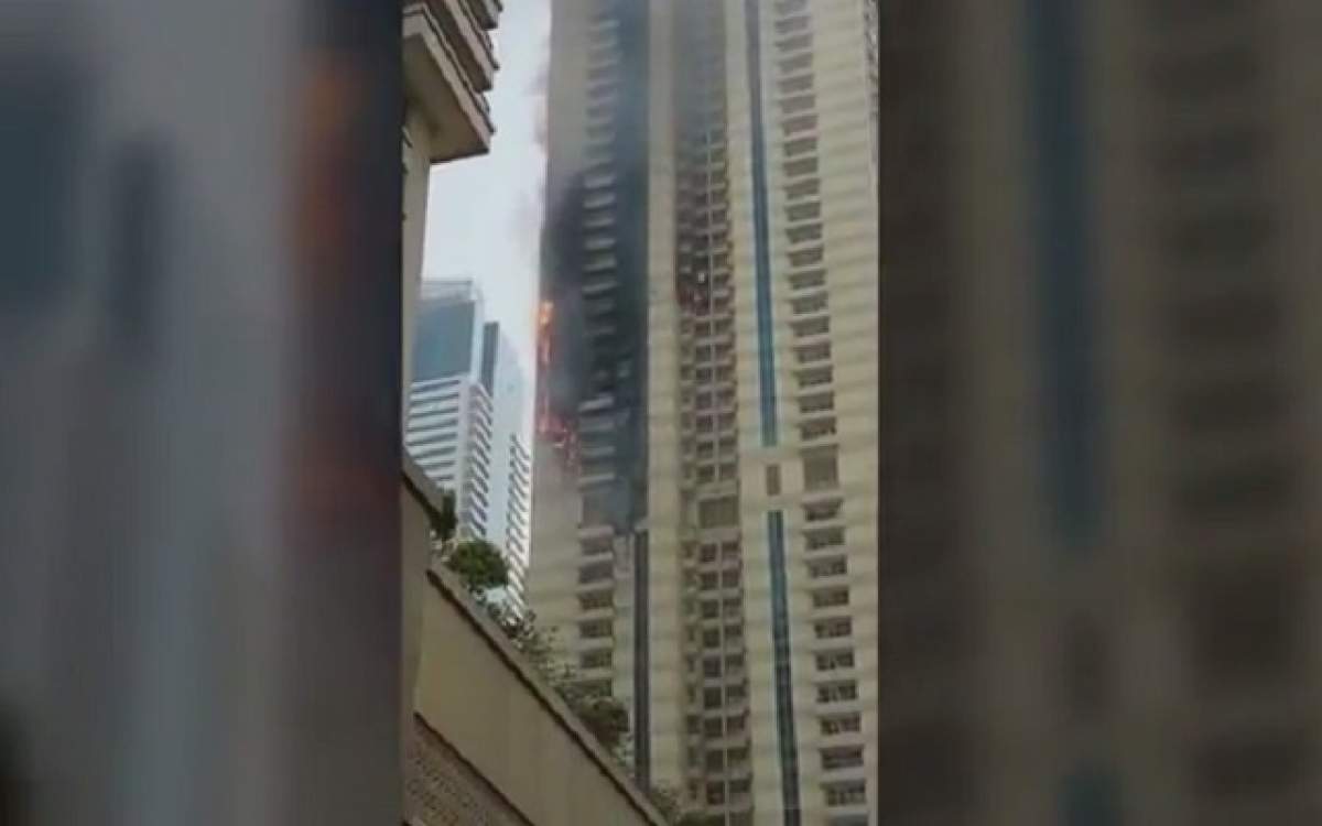 VIDEO / Momente de groază în Dubai! Un ZÂGRIE-NORI a luat FOC