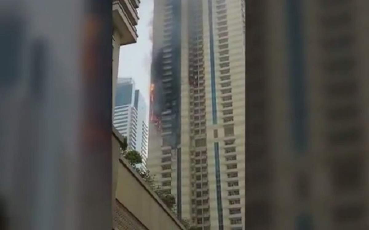 VIDEO / Momente de groază în Dubai! Un ZÂGRIE-NORI a luat FOC