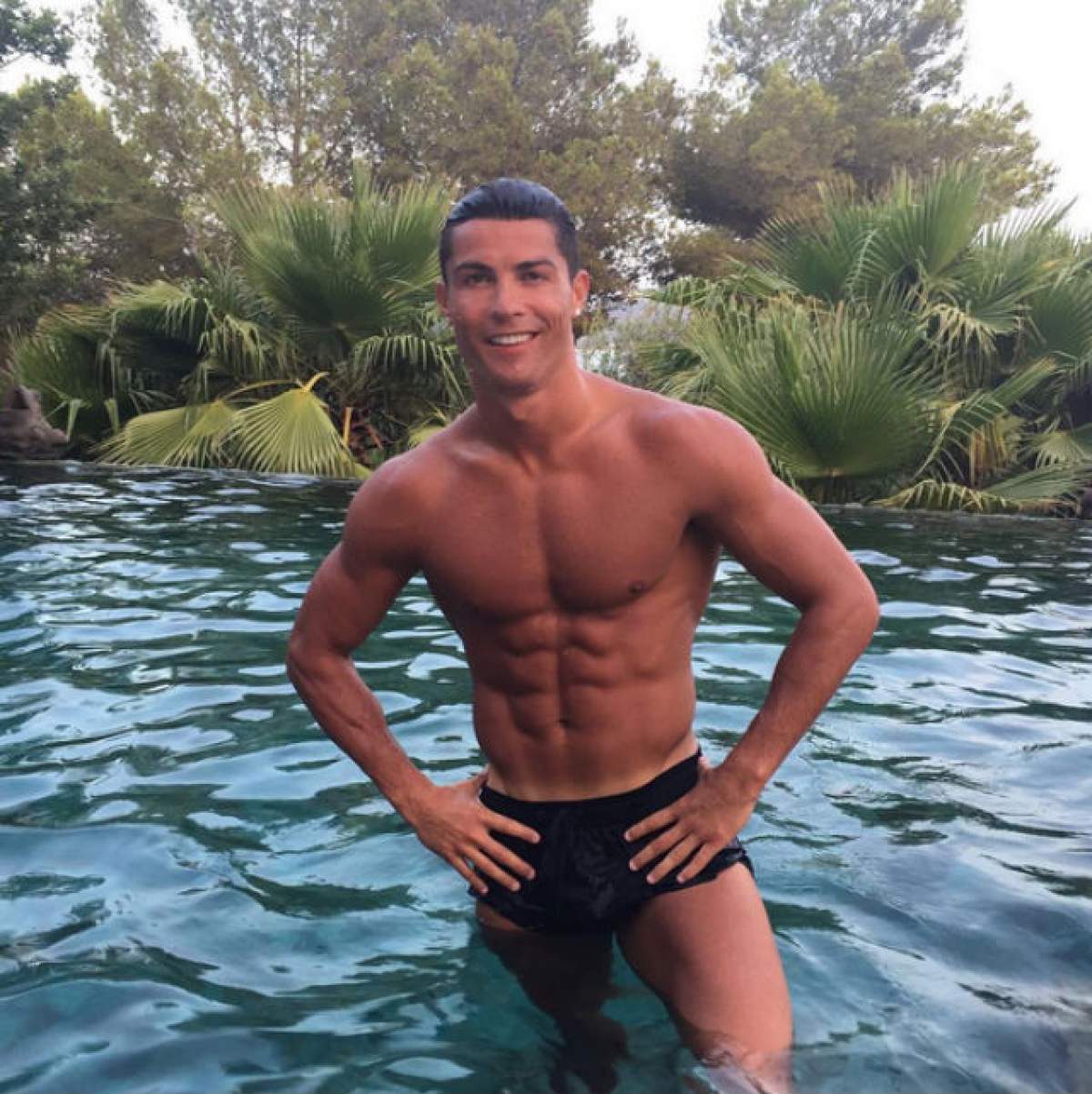 VIDEO / Cristiano Ronaldo şi-a tras hotel de cinci stele, în Portugalia. Cât scoţi din buzunar pentru o noapte de cazare