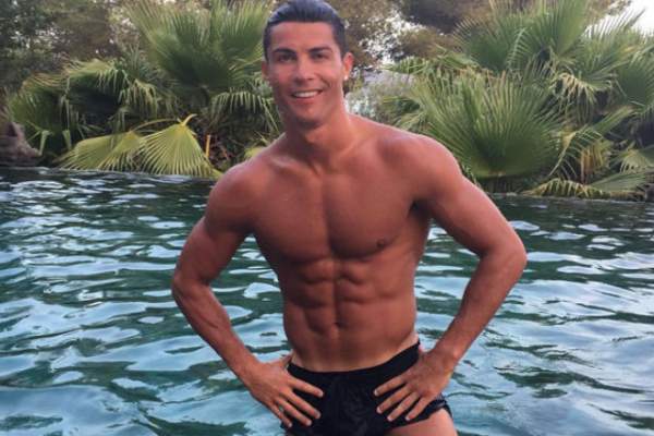 VIDEO / Cristiano Ronaldo şi-a tras hotel de cinci stele, în Portugalia. Cât scoţi din buzunar pentru o noapte de cazare