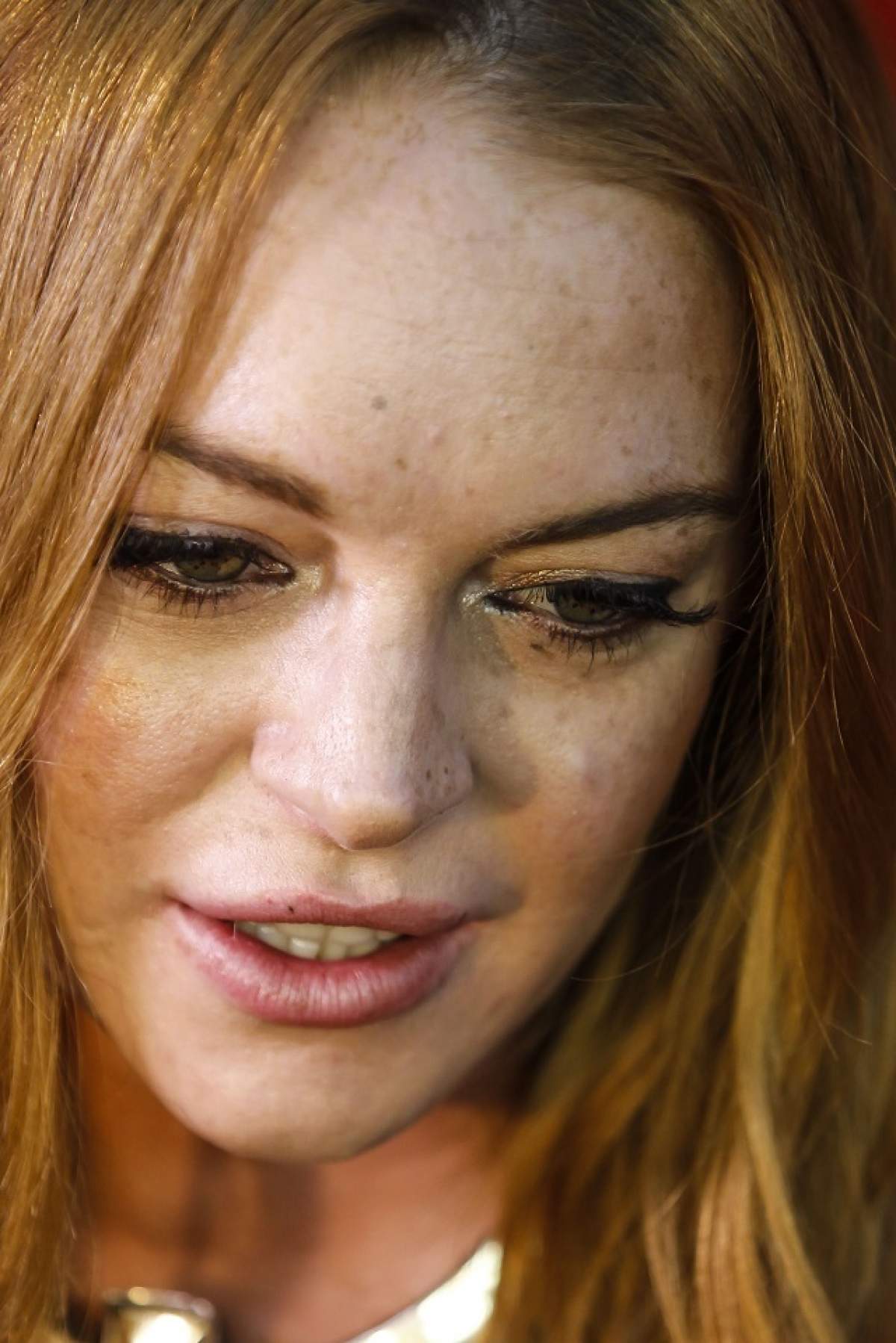 Lindsay Lohan, în stare de şoc! Iubitul a încercat să o stranguleze