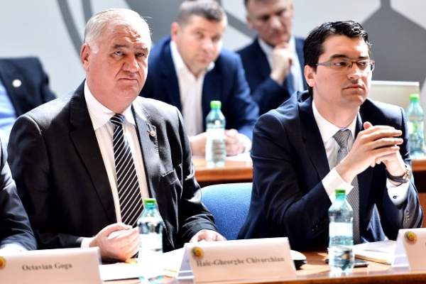 Scandal URIAȘ la Federația Română de Fotbal! Răzvan Burleanu pregăteşte mazilirea mâinii sale drepte!
