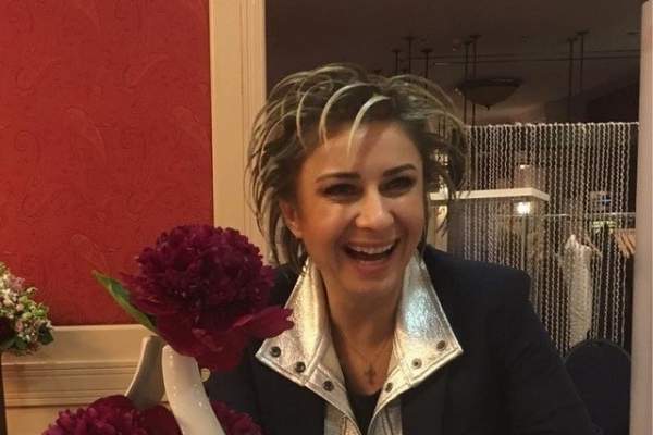 Ana se dă la Luana! Război între sexy-impresarele din fotbal! Prodanca o atacă dur pe fiica lui Mircea Rednic