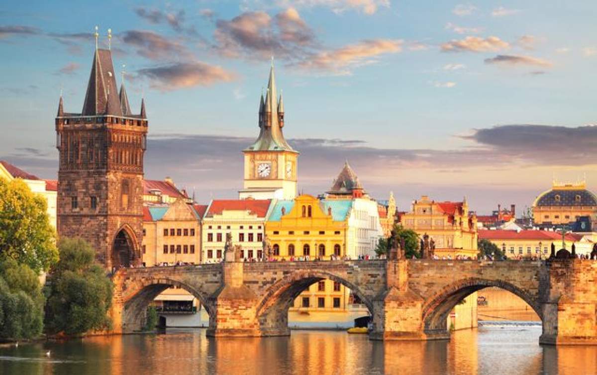 8 motive pentru care ar trebui să vezi Praga vara aceasta