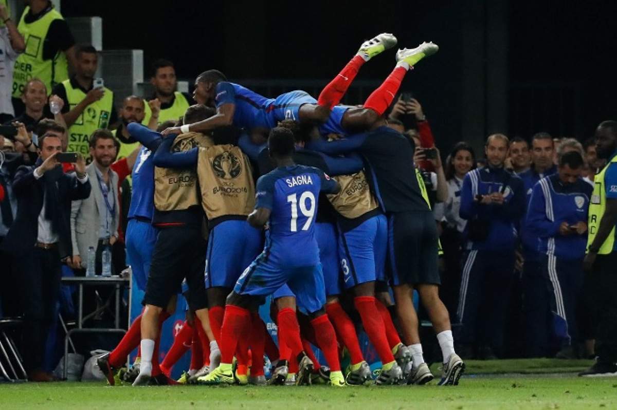 EURO 2016 / Franţa – Islanda 5-2, în sferturile de finală! „Cocoşii” s-au antrenat pentru super-meciul cu Germania!