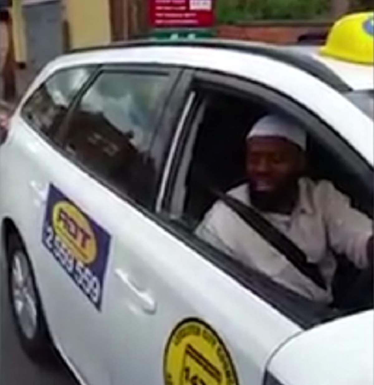 VIDEO/ Un taximetrist a refuzat un client cu handicap! Motivul? Halucinant!