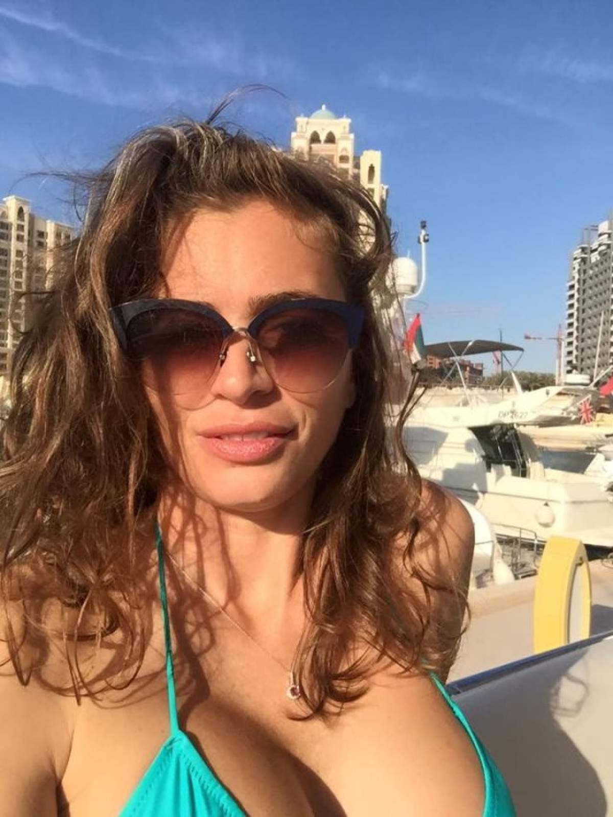 FOTO / După ce a plecat în Dubai, Silvia Pop duce o viață de huzur! S-a dezbrăcat de inhibiții pe plajă