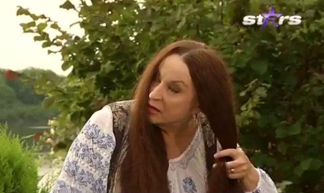 FOTO / Maria Dragomiroiu a fost TUNSĂ, la TV. Vezi momentul în care a renunţat la o parte din podoaba capilară