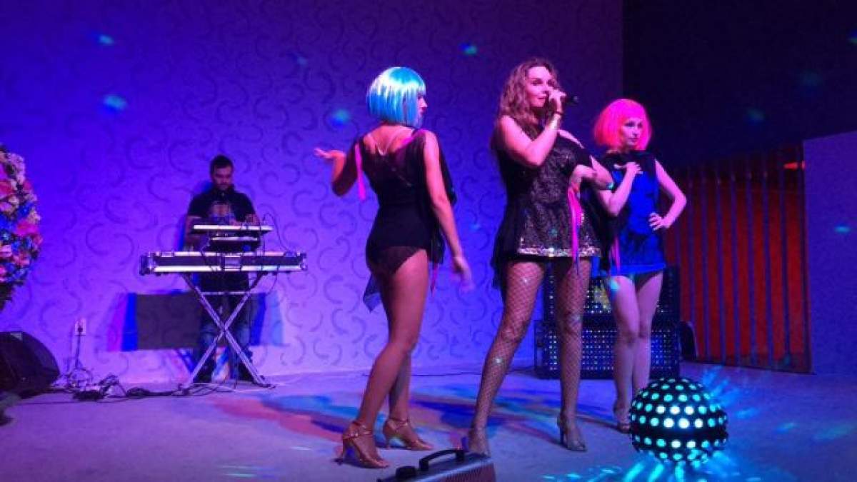 VIDEO / Anna Lesko a fost împușcată în timpul unei concert!