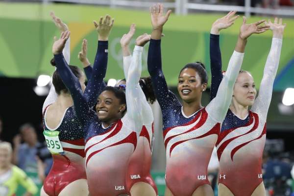 Stăpânele lumii! Echipa feminină de gimnastică a Statelor Unite ale Americii a câştigat aurul la Olimpiadă!