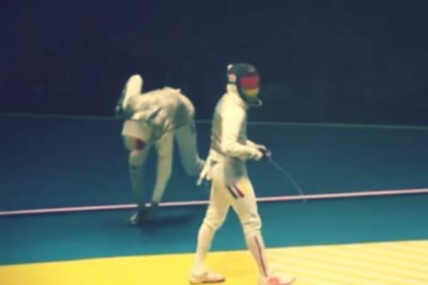 VIDEO / Cascadorii râsului la Jocurile Olimpice! Unui sportiv i-a căzut telefonul din buzunar în timpul concursului!