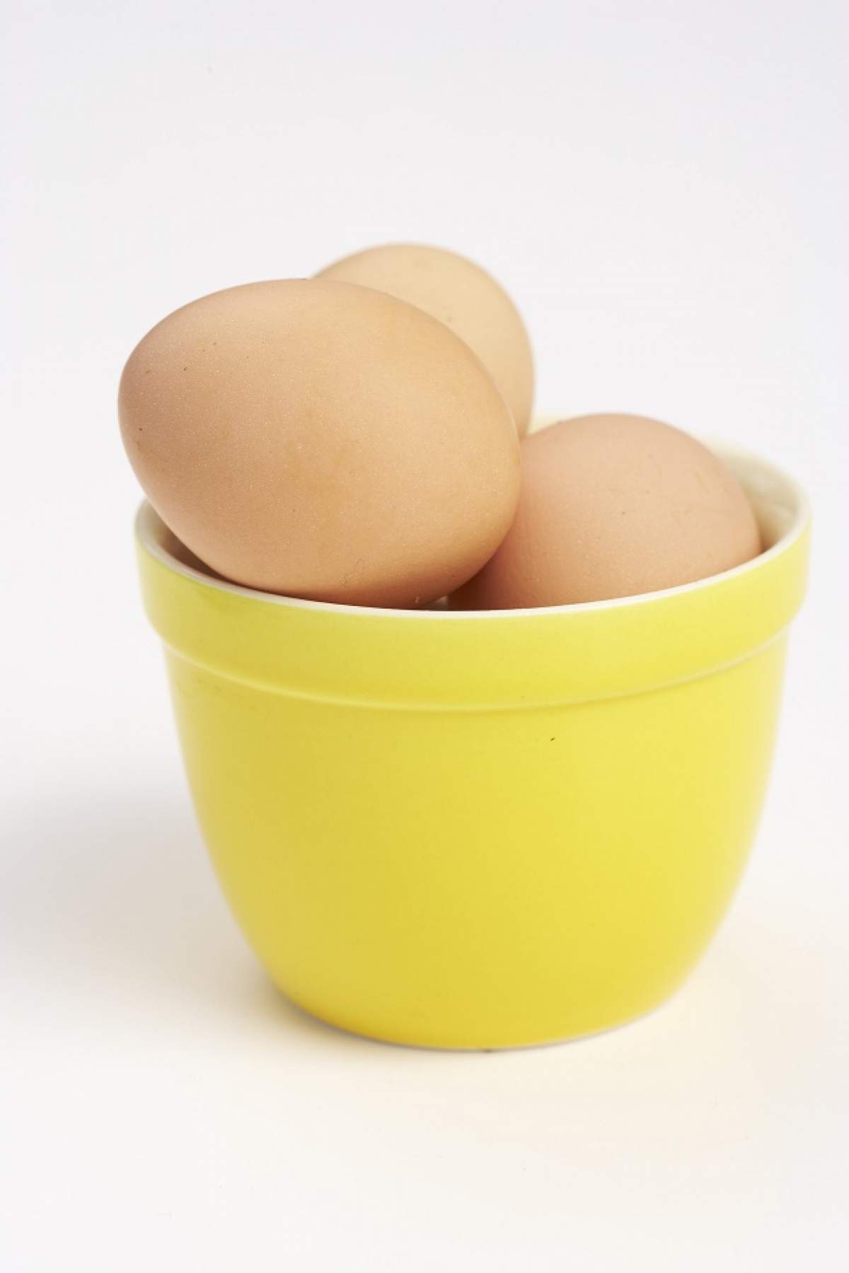 ÎNTREBAREA ZILEI - VINERI: Câte ouă poți să mănânci și să rămâi sănătos?