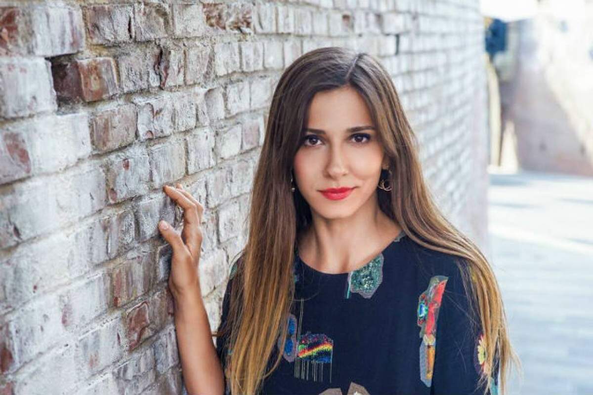 FOTO / Are datorii de achitat, dar are un trup de invidiat! Dana Rogoz trece costumului de baie