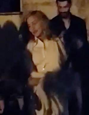 VIDEO / S-a urcat pe mese şi a dansat pe rupte! Madonna s-a destrăbălat în Cuba, de ziua ei! Artista a împlinit 58 de ani