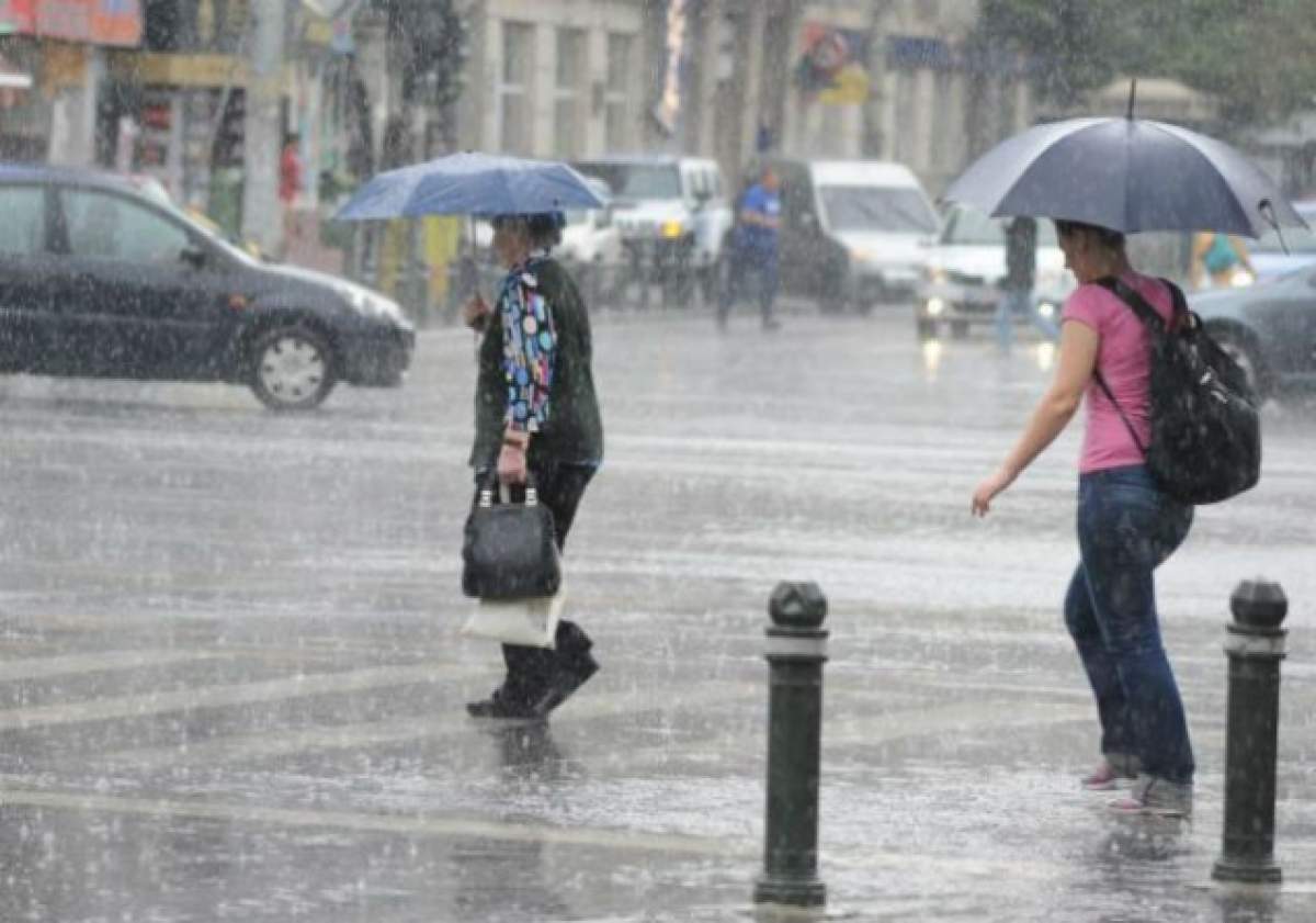 O nouă avertizare meteo! A fost emis COD GALBEN de ploi, grindină şi vânt