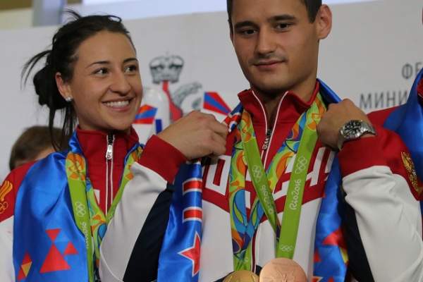 FOTO / Câţi bani încasează un sportiv care a câştigat o medalie de aur la Jocurile Olimpice de la Rio