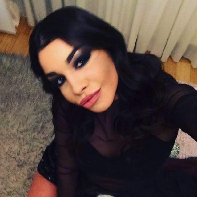 FOTO / Toată lumea o știe pe Natalia Mateuț, dar stați să vedeți cum arată sora ei! Cele mai recente fotografii sunt HOT, HOT