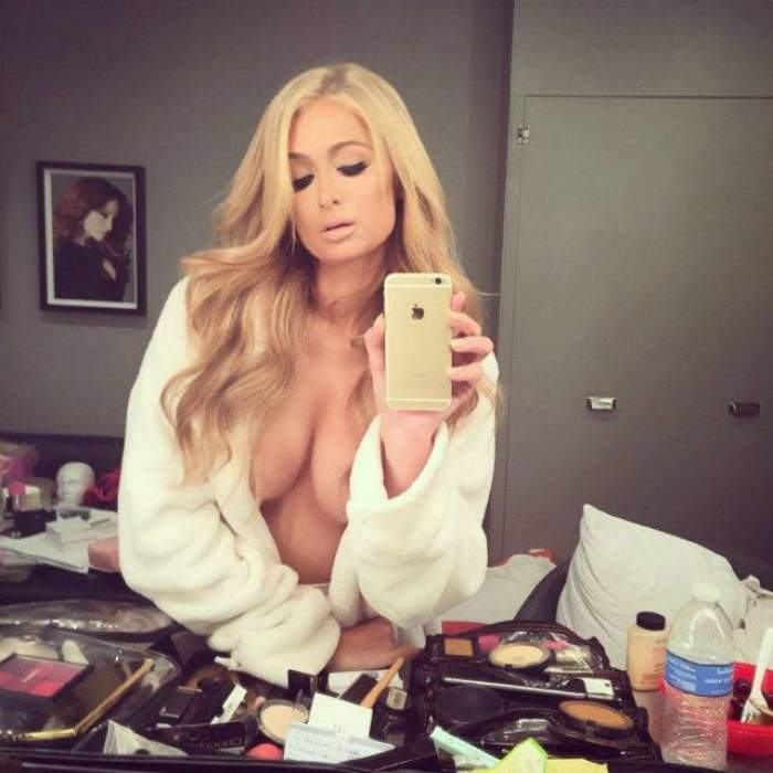 FOTO / Uite sânii, nu sunt sânii! Așa arăta BUSTUL lui Paris Hilton la începutul anului, acum parcă s-a ”EVAPORAT”