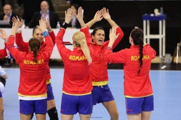 VIDEO / Echipa României de Handbal Feminin s-a întors de la Rio! Cum au fost sportivele aşteptate pe aeroportul Otopeni