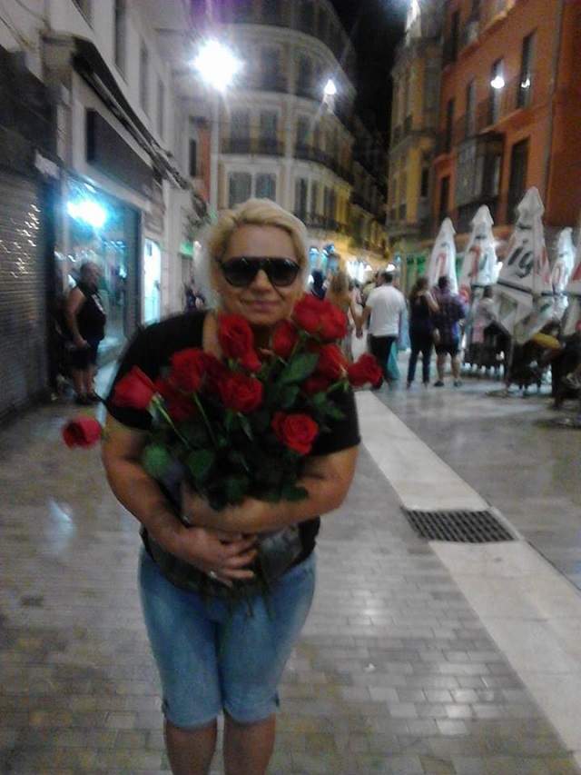 FOTO /  Ţi-o aminteşti pe Nikita? Fata rea de cartier este schimbată în totalitate! Nici nu o mai recunoşti