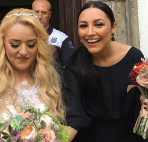 VIDEO & FOTO / What’s Up și Simina au fost "scumpi" la vedere la nunta lor! Dar Andreea Bănică a filmat valsul mirilor, iar Alex Velea le-a făcut o urare sinceră