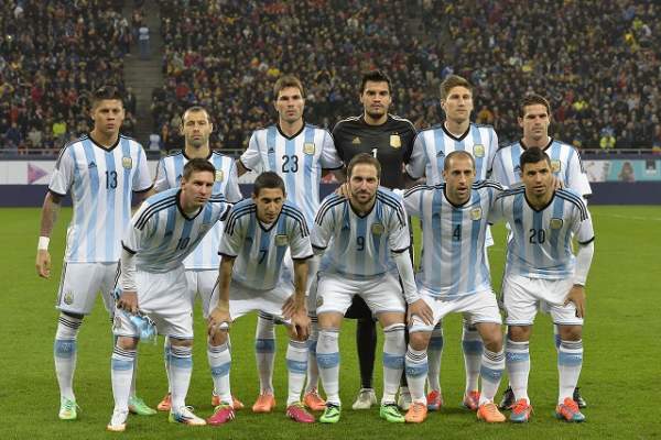 FOTO / Un fotbalist celebru a dezlănţuit iadul cu o fotografie! „Mama ta este o c...ă”