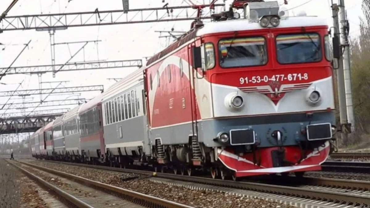 Incediu într-un tren care circula pe ruta Mărășești-Buzău: ”Există pericolul de explozie!”
