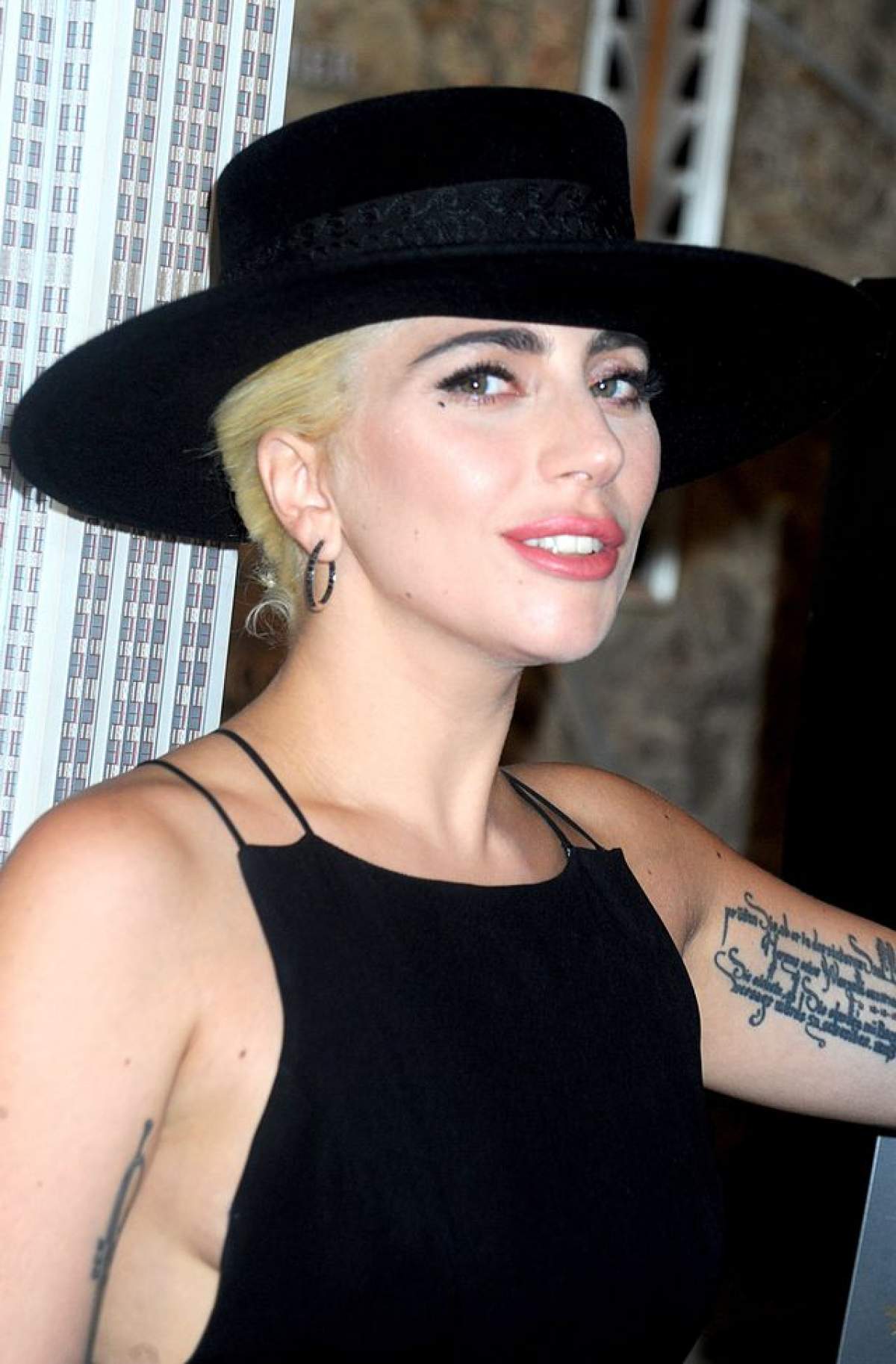 Luxul orbitor în care se răsfaţă Lady Gaga! Casa de 24 de milioane de dolari este fabuloasă
