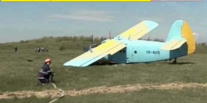 ULTIMA ORĂ! Un avion a aterizat de urgență în județul Argeș