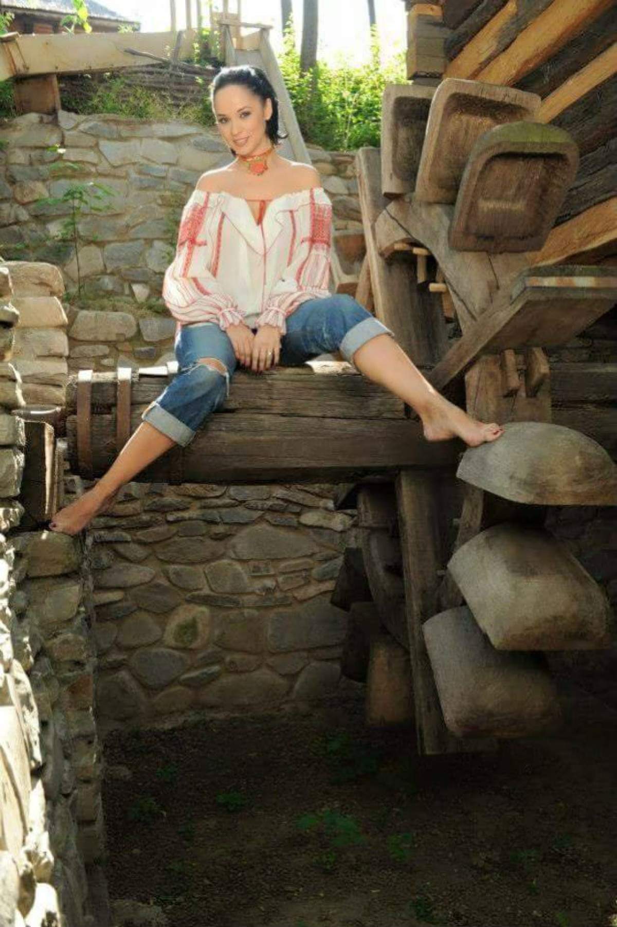 FOTO / Pe zi ce trece, Andreea Marin întinereşte! Ipostazele de ştrengăriţă în care a fost surprinsă