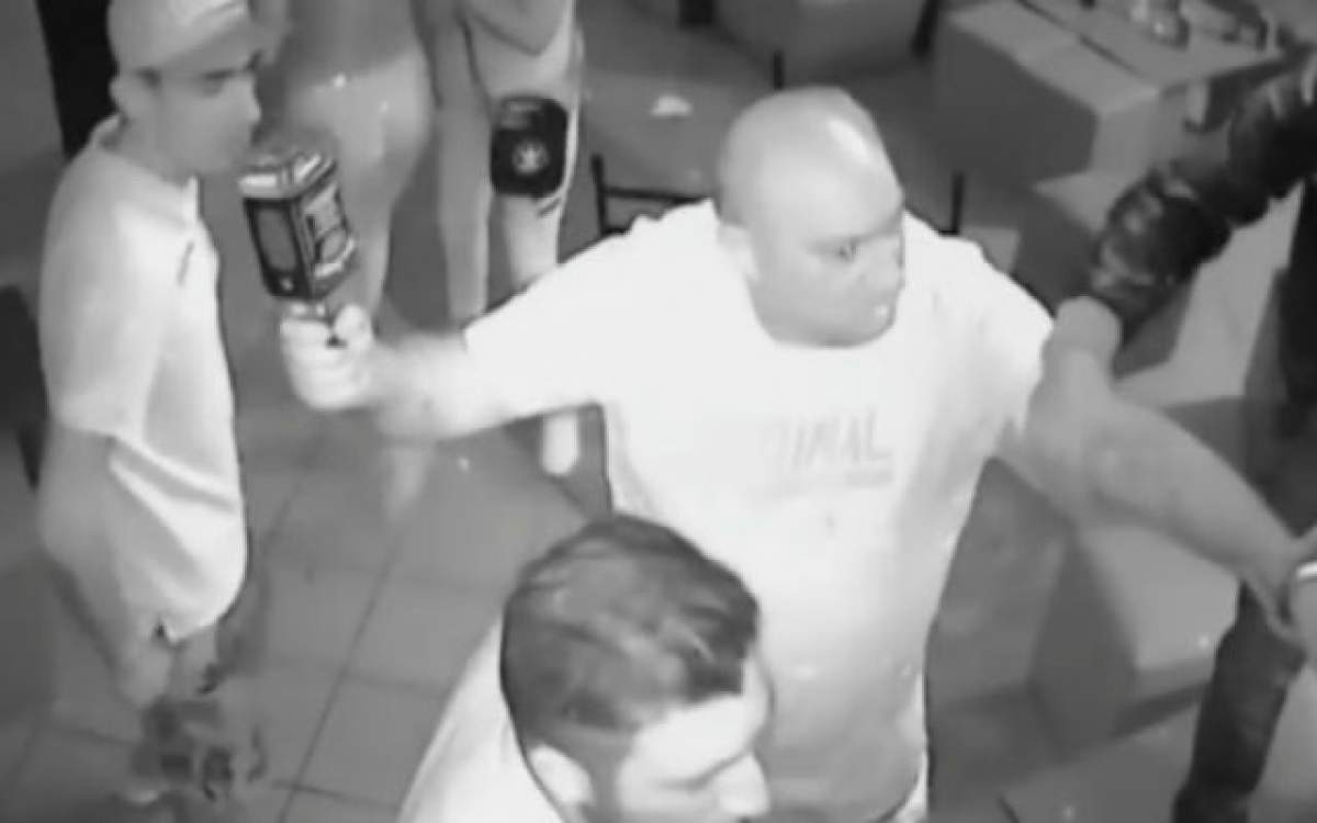 VIDEO / Tineri, bătuţi cu bestialitate într-un club de manele din Timișoara. Ce s-a întâmplat după ce un grup de romi a strigat: "Moarte românilor!"?