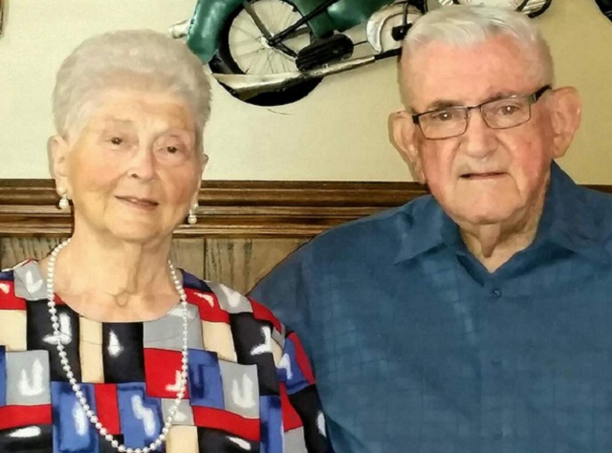 Îţi sfâşie inima! Au murit ţinându-se de mână, după 59 de ani de căsnicie! Ultimele cuvinte sunt impresionante