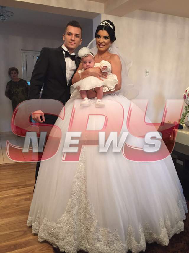 Andreea Tonciu arată ca o prinţesă în ziua nunţii. Primele imagini cu rochia de mireasă