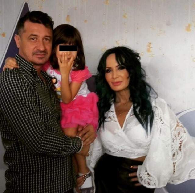 VIDEO / Tablou de familie! Daniela Gyorfi, George Tal şi fiica lor - aşa cum rar îi vezi! Imaginea i-a cucerit pe fanii artistei
